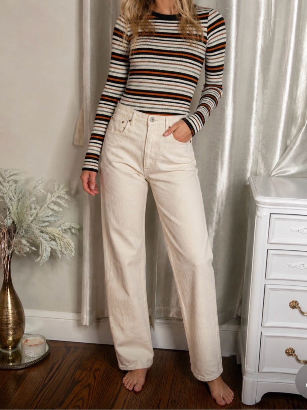 Abercrombie & Fitch 90’s Straight Ultra High Rise Straight-Leg Jeans Cream Beige